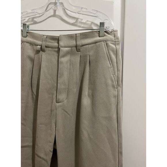 IZZUE Men’s Pleated Corduroy Trouser - Picture 4 of 11